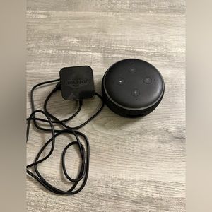 Amazon - Echo Dot - Smart Speaker with Alexa